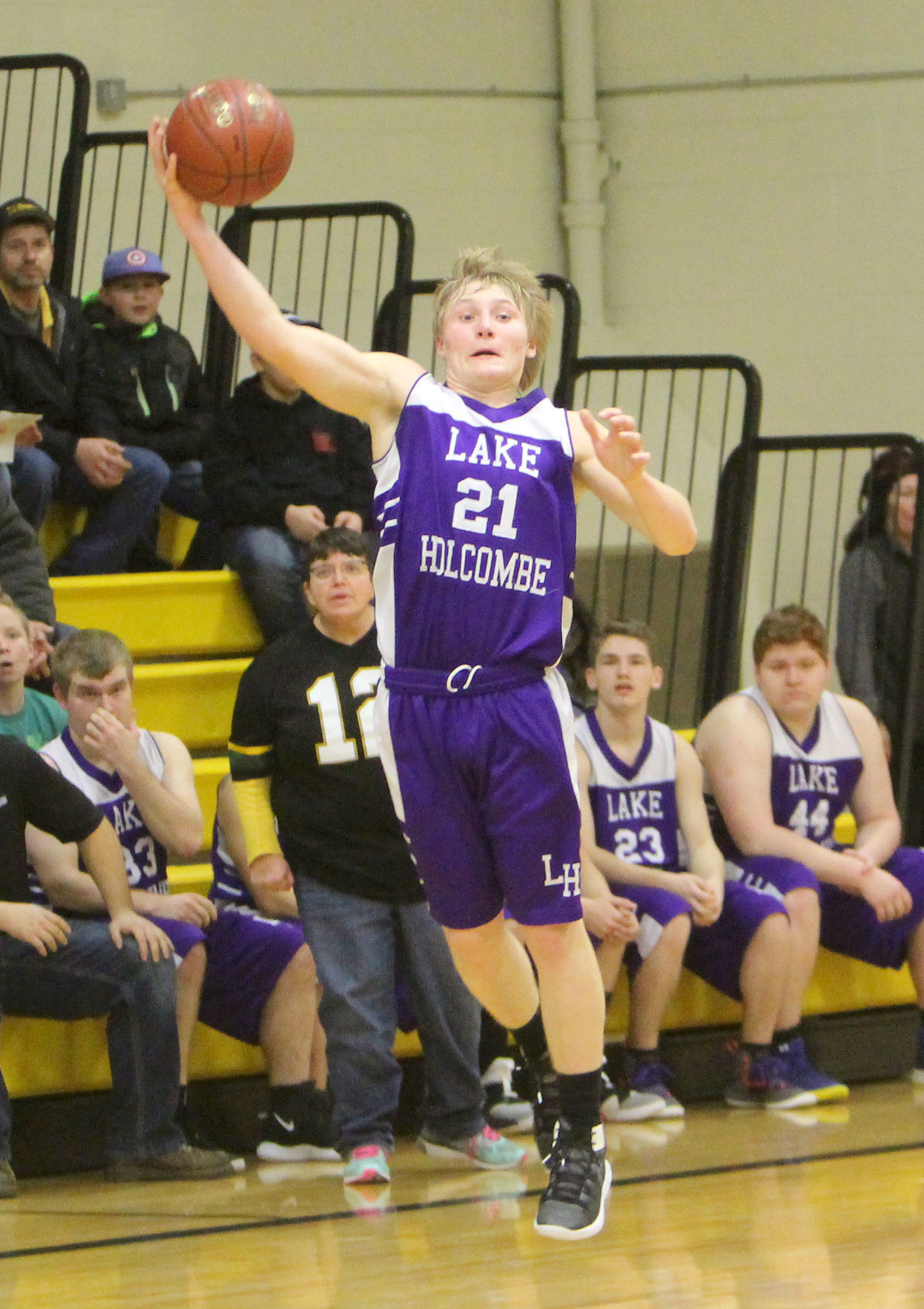Lake Holcombe at Cornell boys basketball 1-10-19